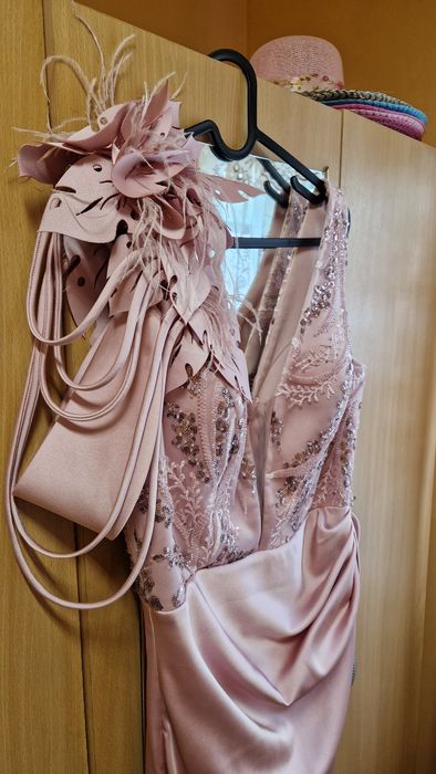 Официална дълга рокля