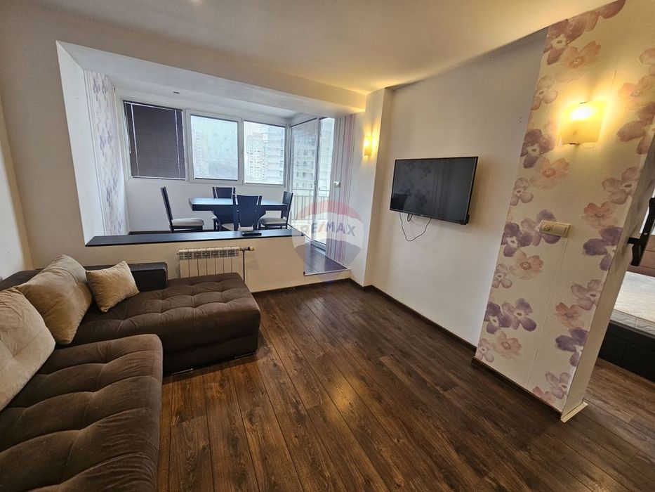 Дава се под наем Двустаен апартамент в Варна, Възраждане 1 - 91 кв.м за 508.47 € - Снимка #1