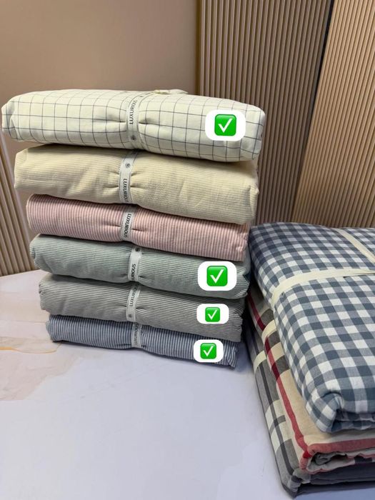 Продам постельное белье, банные полотенцк