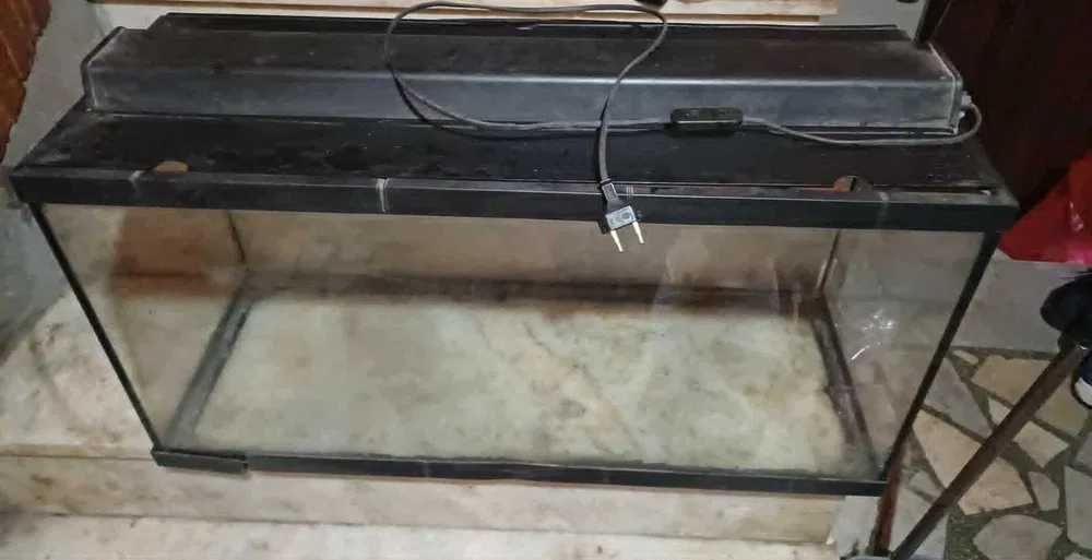 Аквариум за животинки 100 литра