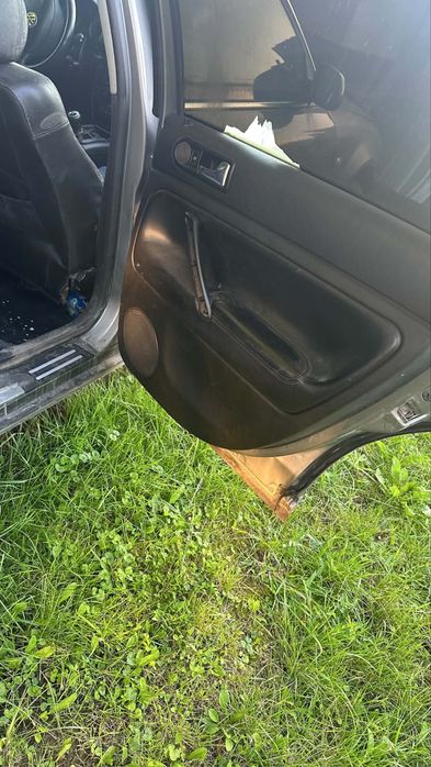Volkswagen Passat .  PT piese