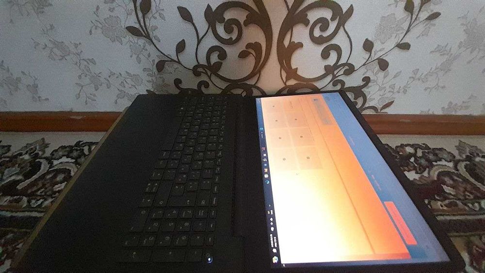 Lenovo v15-ada 16/1TB