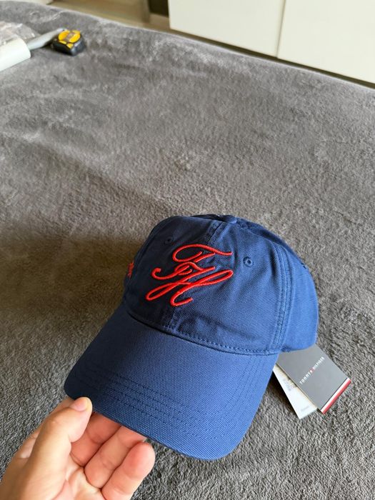 Tommy Hilfiger script soft cap șapcă unisex bleumarin cu logo brodat roșu mărime oS noua originala