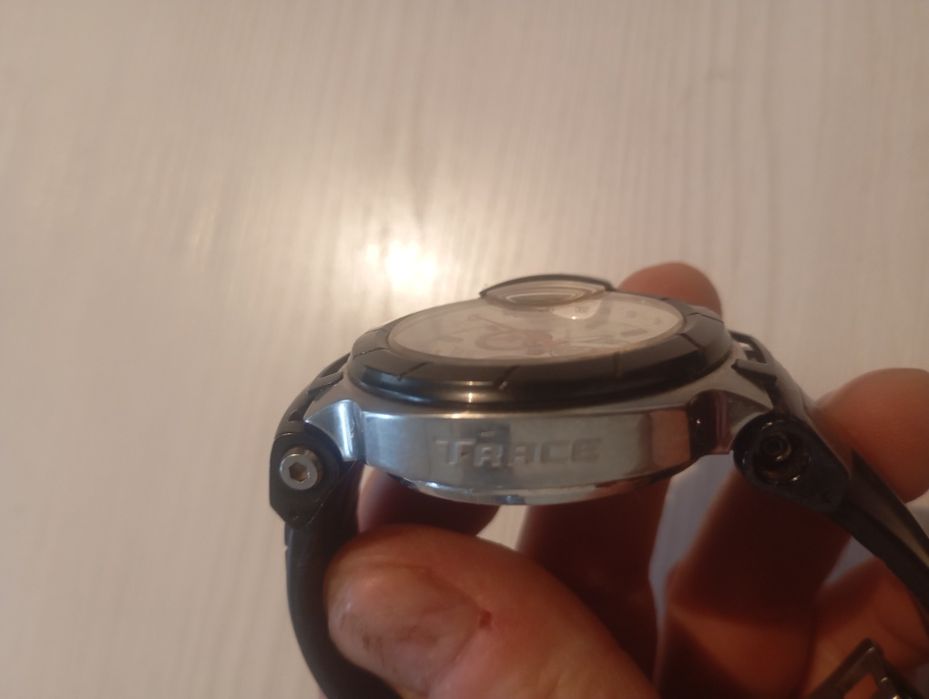 Часы Tissot Trace