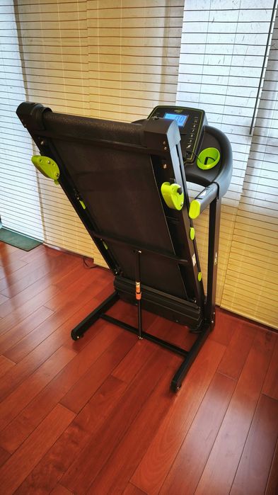 Bandă de alergare electrică DHS Fitness 1431