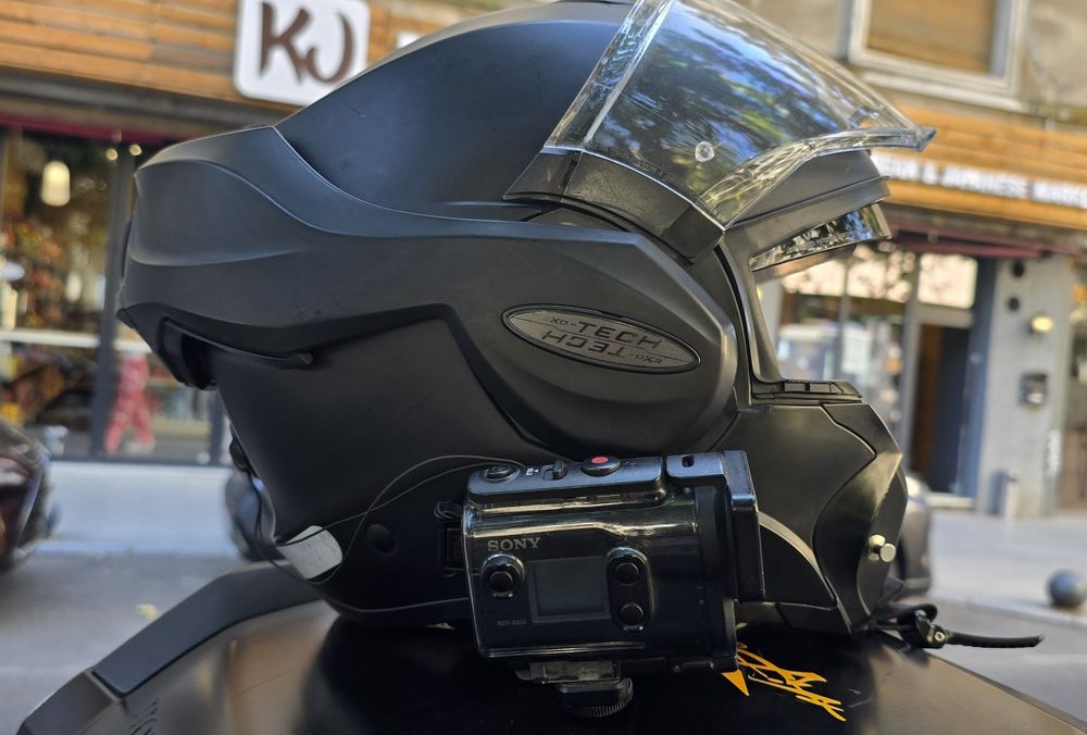 Scorpion Exo-Tech + cameră Sony Action Cam