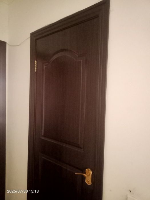 Срочно продам  двери без косяка состояние отлич