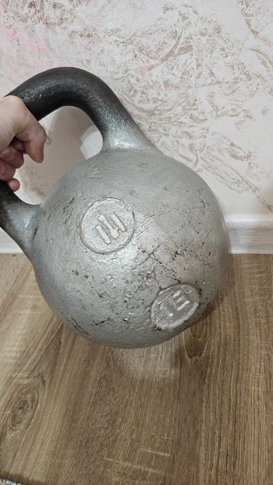 Продам гиря 16 кг