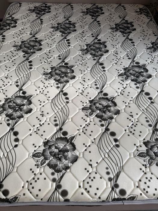 Продам матрас 160х200х17