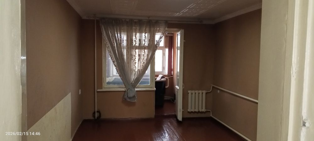 Срочно продаю. Квартира с отличной локацией. "Освежи и живи"