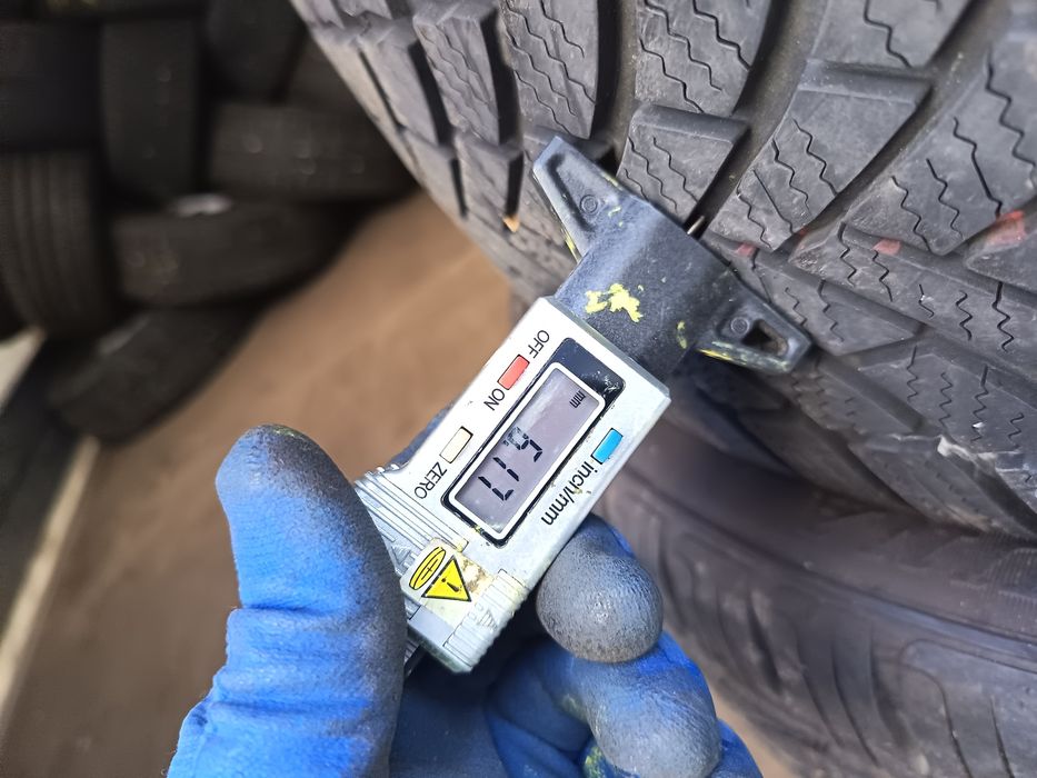 Anvelope MS iarna 235 55 17 Bridgestone 2021 5.5-6mm