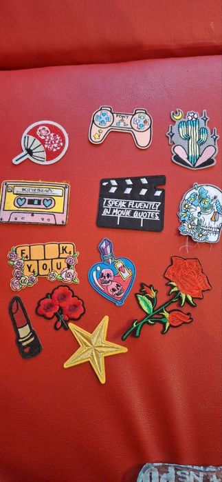 Нашивки за дрехи-рози,Attack on titan,котка,гейминг,череп,Gojo satoru