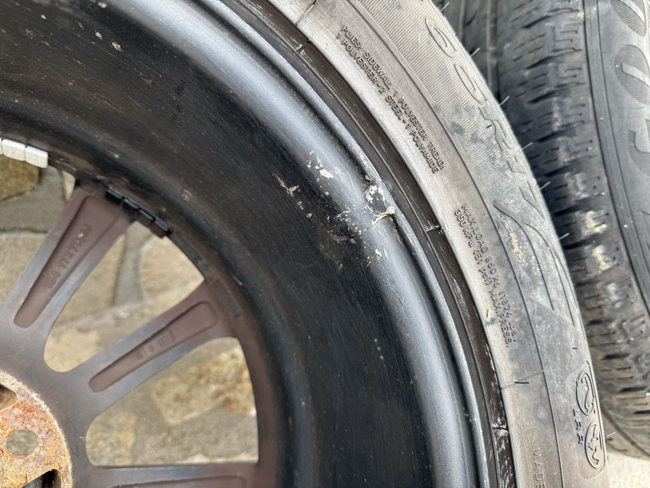 Продавам джанти с гуми 17-ки от Honda CRV 3