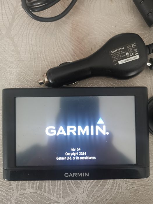 Навигация-garmin nuvi 54 lm