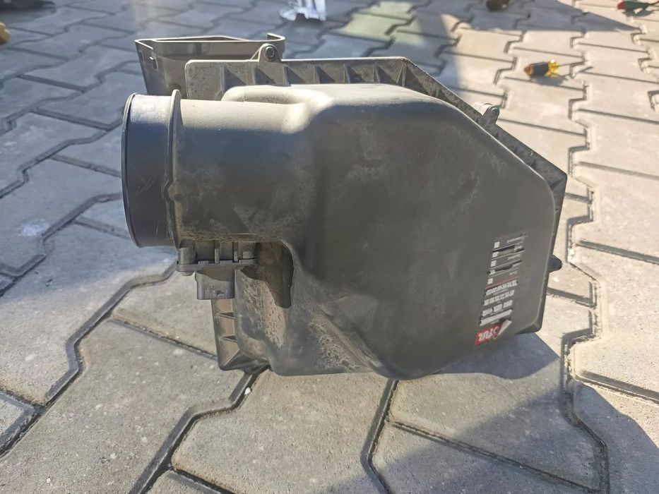 Carcasa filtru aer cu debitmetru BMW Seria 7 G11