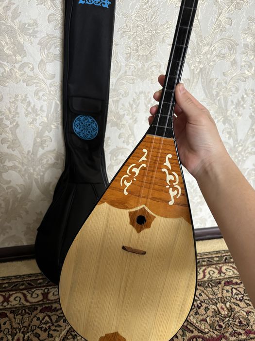 Новый домбыра сатылады!