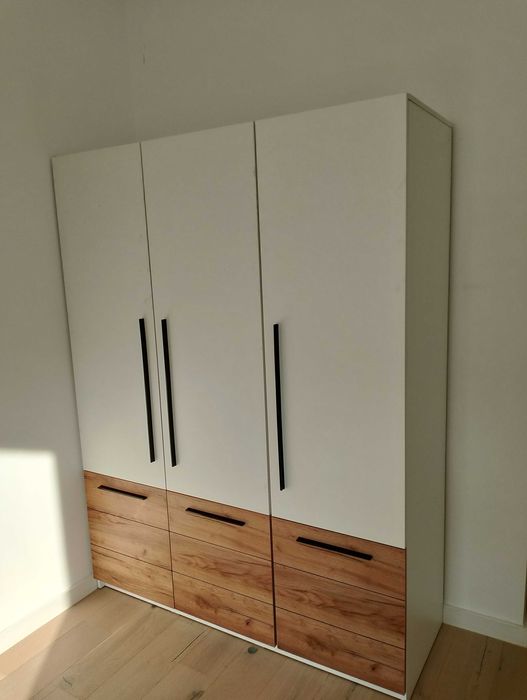 montaj mobila canapea  pat servanta dulap scaun masa etajera dresing cuier pantofar comoda noptiera rapid si ieftin sector123456 etc