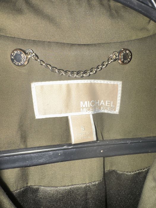 продам плащ michael kors
