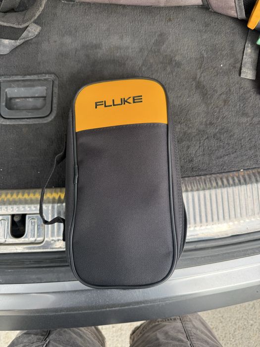 Multimetru FLUKE 175