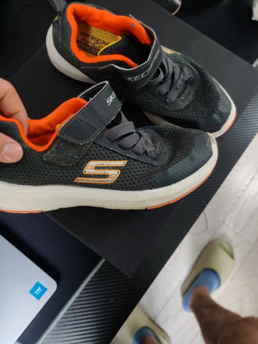 Adidași skechers 34