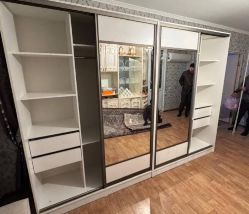 Продам шкаф купе