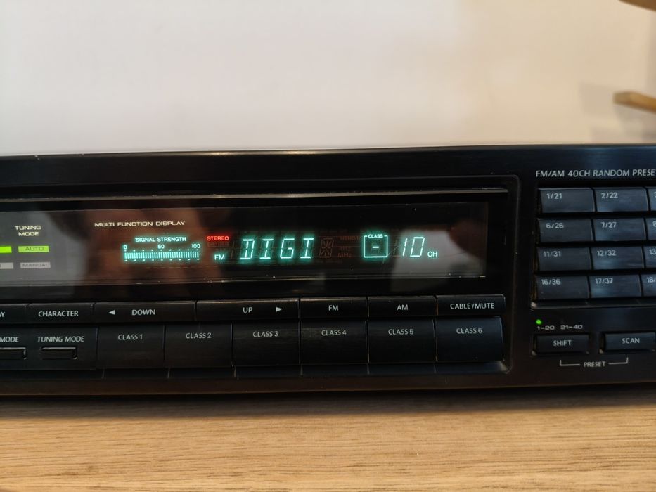 Tuner Onkyo T-4670