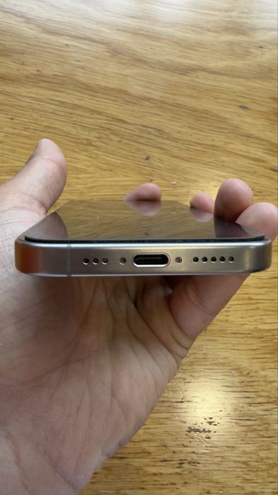 I phone 15 pro 256