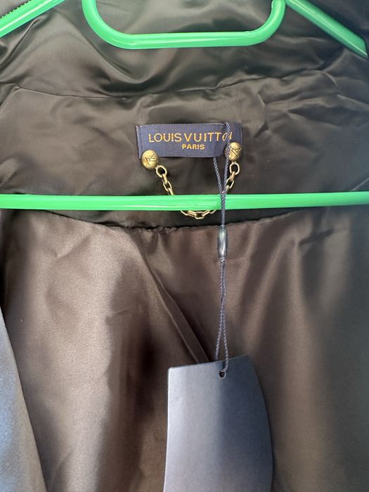 Jacheta Louis Vuitton M si L in stoc