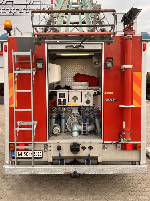 Masina de pompieri Daf, AUTOMATA, echipata si inmatriculata, 3000 L