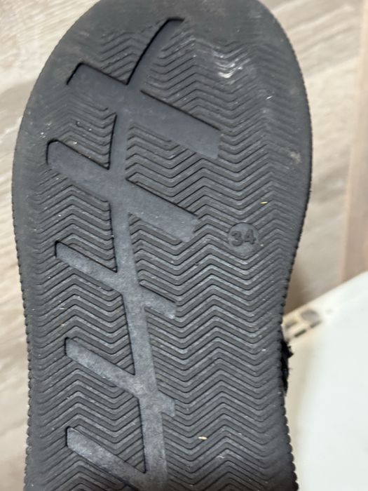 Демисезонные ботинки