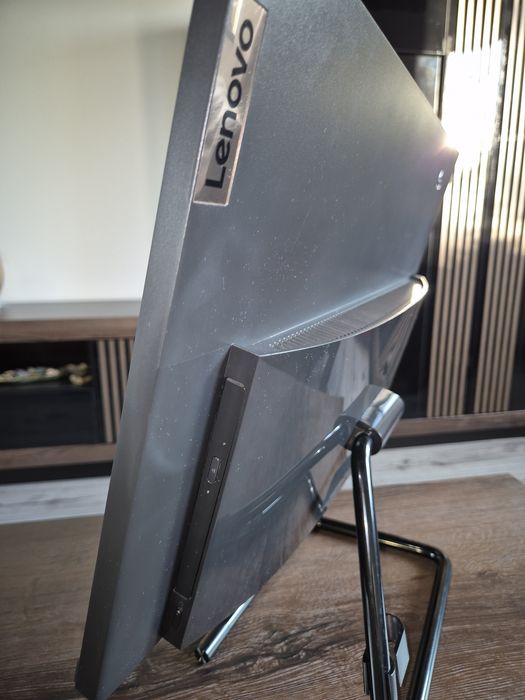 Lenovo IdeaCentre AIO 3 24ARE05 stare bună