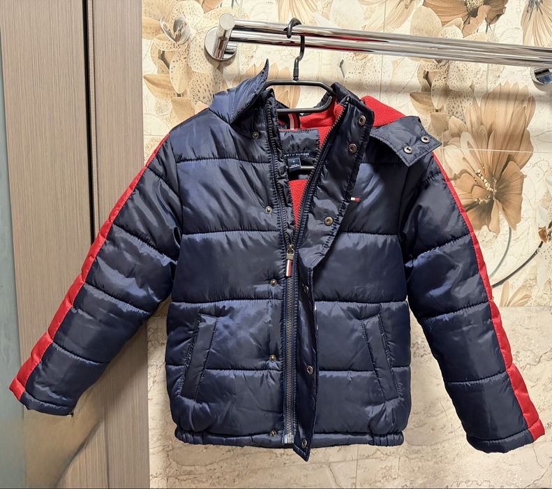 Geaca Tommy Hilfinger Baieti-Marimea 6 ani