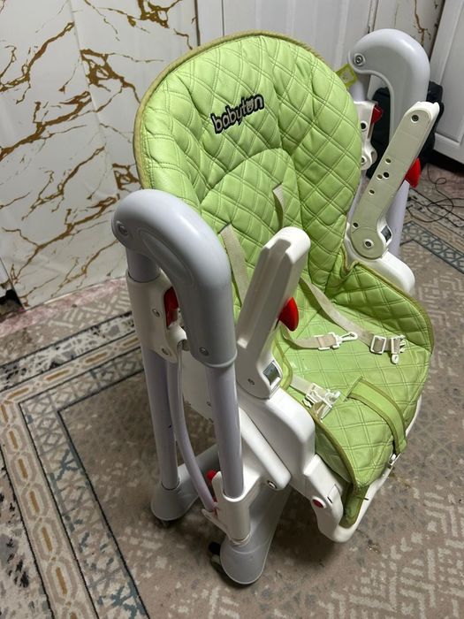 Продаю столик для кормления