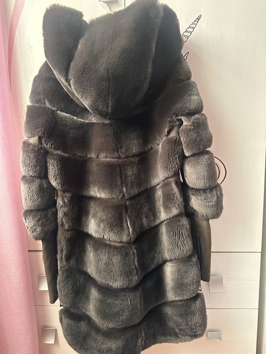 Продам натуральную шубу