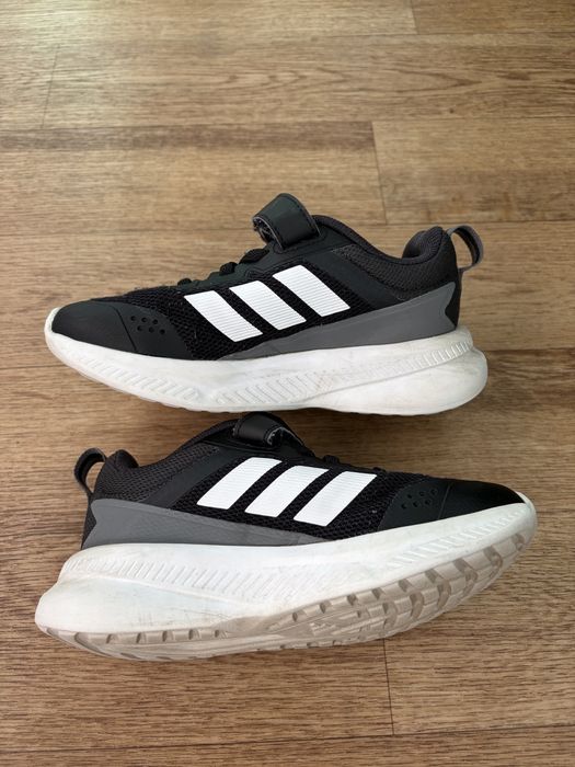 Кроссовки на мальчика Adidas