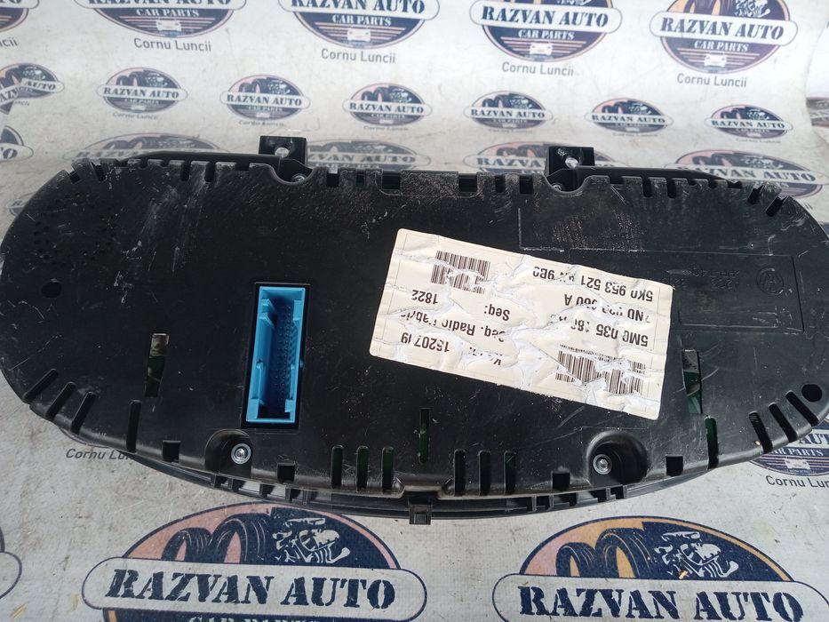 ceasuri bord uk  volkswagen sharan 2.0 motorina 2011