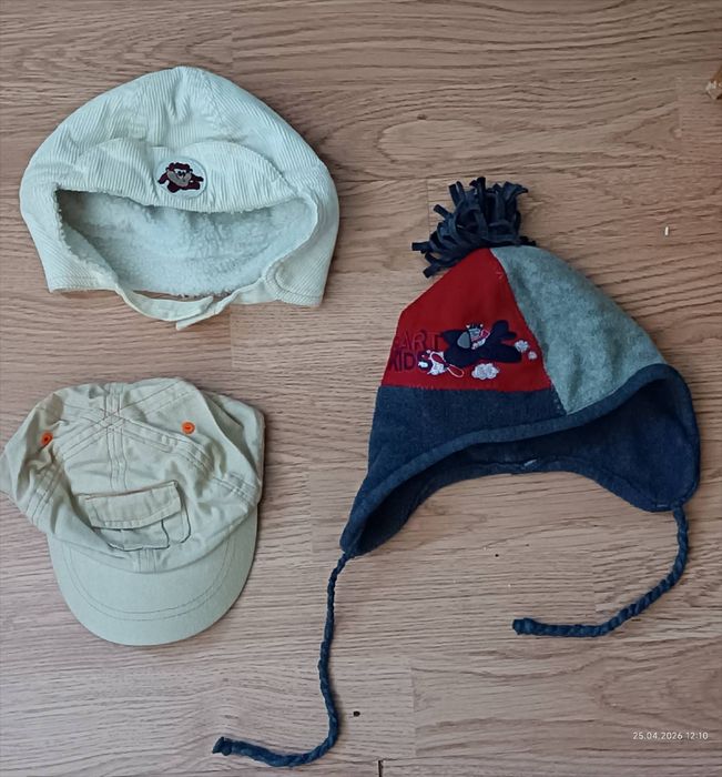 Топли бебешки шапки