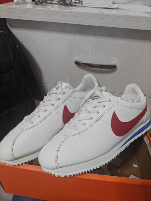 Nike Cortez  очень лёгкие 40 размер