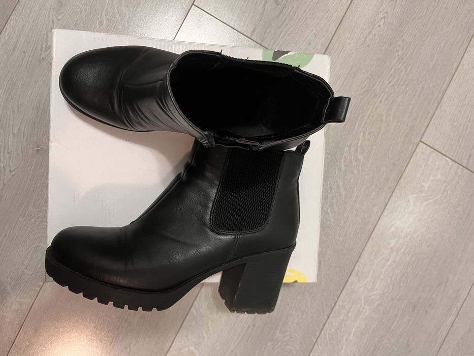 Botine negre toc gros - marimea 37