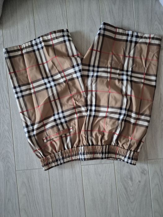 Burberry shorts pantaloni NOI