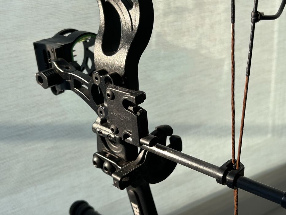 BEAR ARCHERY Bow Cruzer G-3 left hand stare excelentă