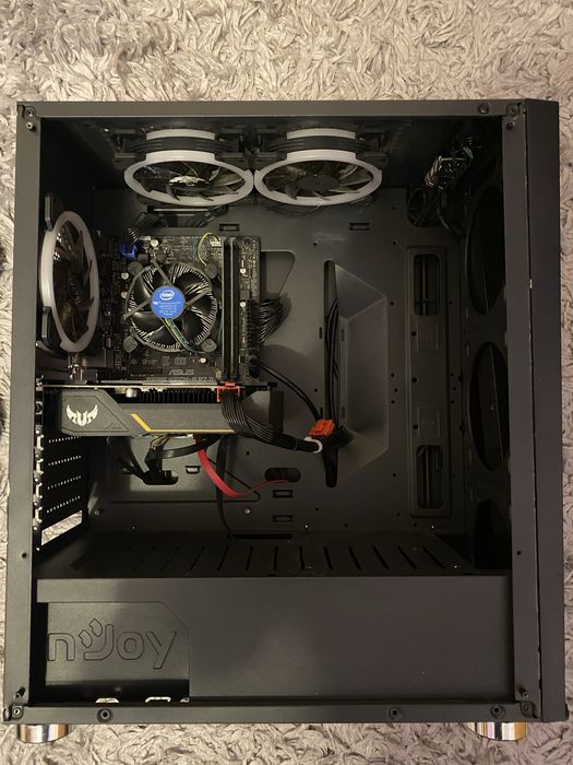 Setup Gaming Complet / PC + Monitor + Periferice (Se vând și separat)