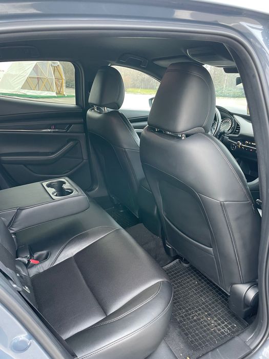 Mazda 3  SkyActive  X 2.0 benzina/Hibrid
