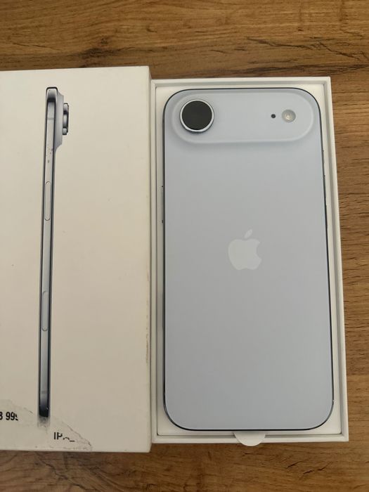iPhone Air sky blue