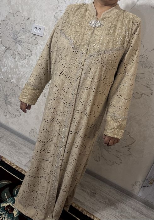 Abaya sotiladi yangi