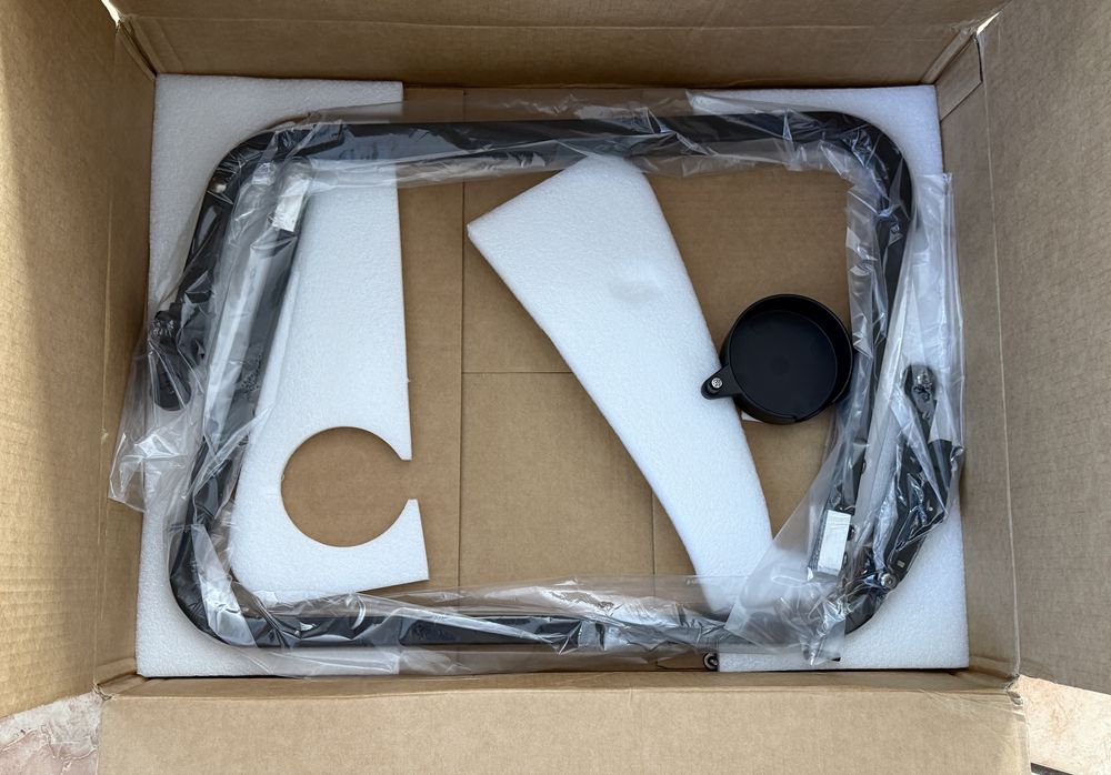 Masă  laptop  SAIJI