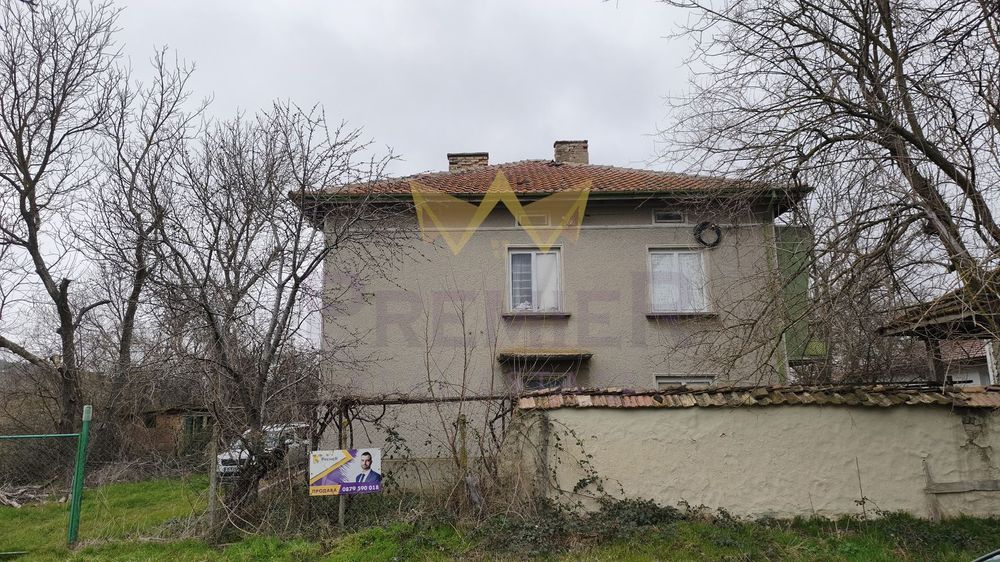 Продава се Къща в Смядово - 313 кв.м за 139 €/кв.м - Снимка #1