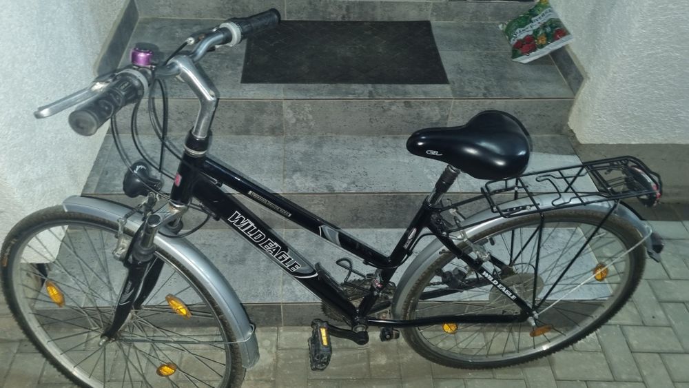 Vând bicicleta de femei