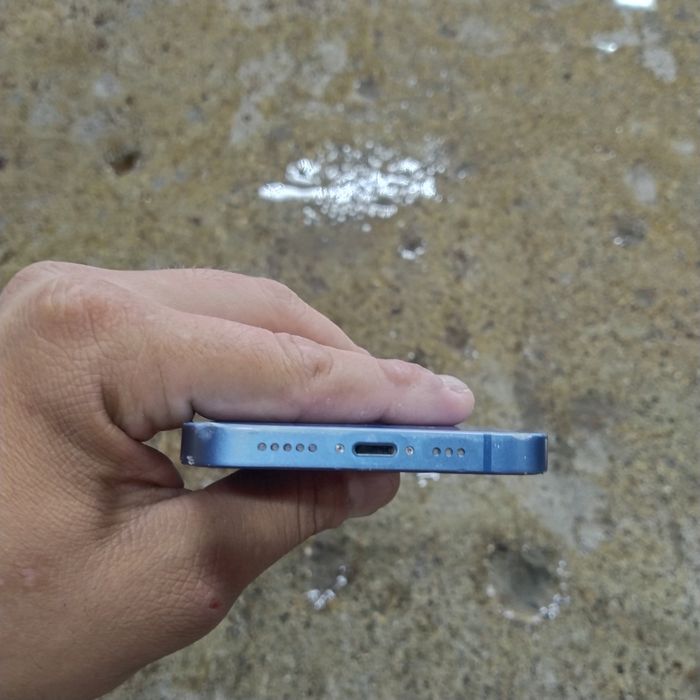Iphone 13 , емкость 84