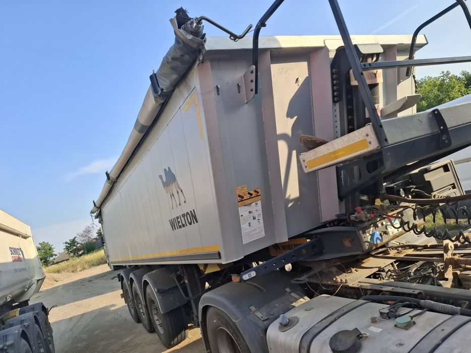 Semiremorca basculabila weilton 26 mc, an 2021,